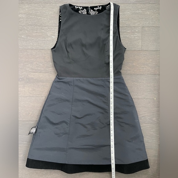 NWT Dress by Alice + Olivia Black Velvet Lindsey Pouf Dress (Sz 4) - Picture 11 of 13